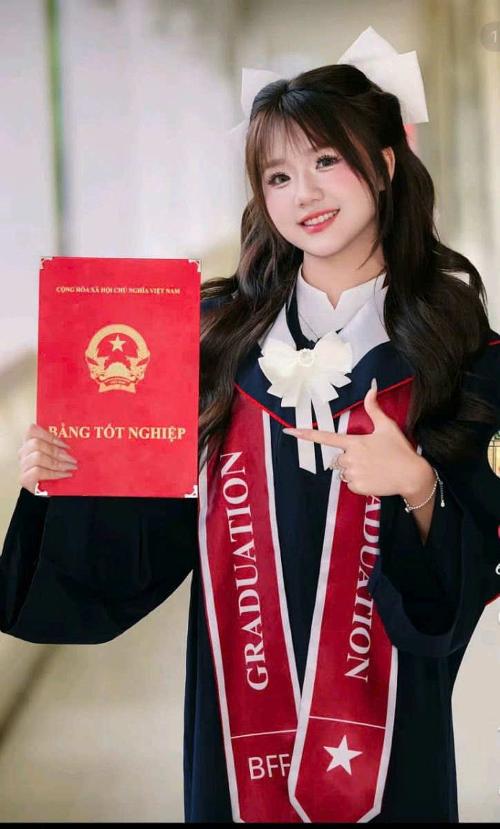 ao cu nhan quoc te 2026